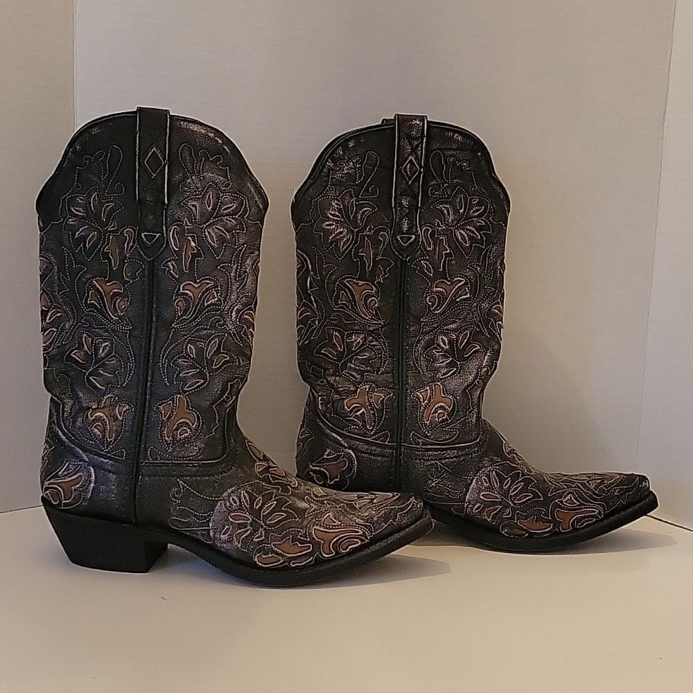 Laredo size 7 Square Toed Cowboy Boots - Picture 2 of 13